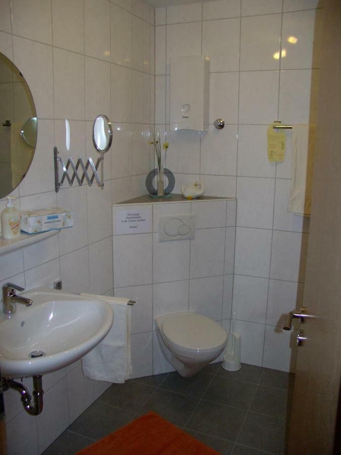 Gaestehaus Kloep Gmbh Hillesheim Eksteriør bilde
